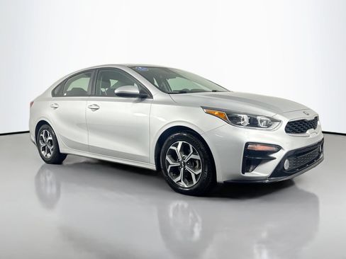 Used 2019 Kia Forte LXS image 3