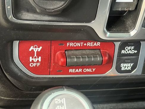 Used 2022 Jeep Wrangler Unlimited Rubicon w/ Xtreme Recon 35" Tire Package AWD/4WD image 20