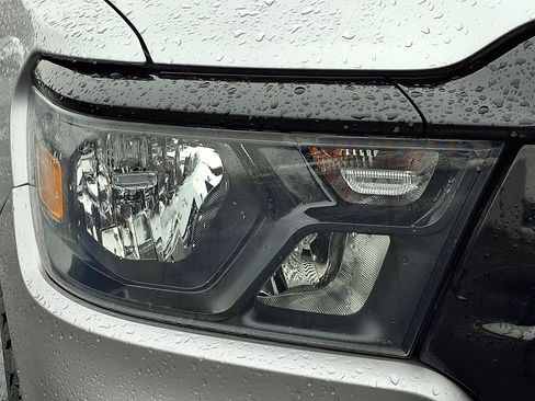 Used 2021 RAM 1500 Big Horn image 9