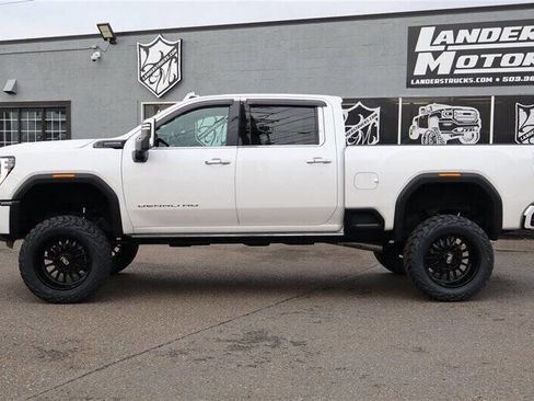 Used 2024 GMC Sierra 3500 Denali Ultimate AWD/4WD image 2