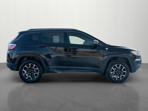 Used 2020 Jeep Compass Trailhawk image 8