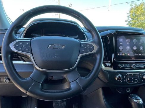 Used 2020 Chevrolet Traverse RS image 15