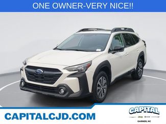 Used 2025 Subaru Outback Premium AWD/4WD video 1