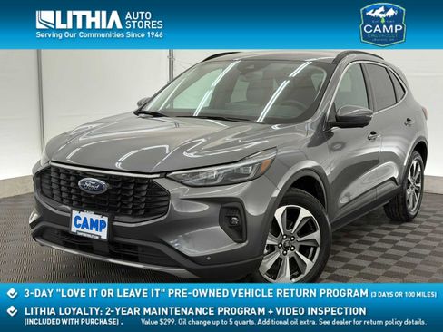 Used 2024 Ford Escape Platinum image 1
