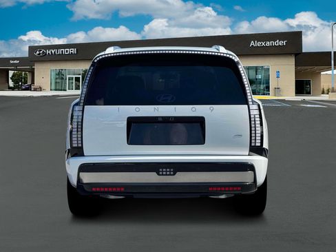 New 2026 Hyundai Ioniq 9 Calligraphy image 6
