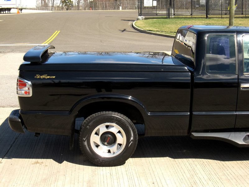 Used 2002 Chevrolet S10 Pickup 2WD Extended Cab w/ Comfort Convenience Pkg image 8