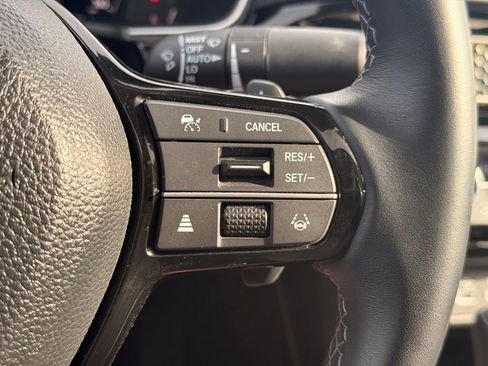 Used 2024 Honda Civic Touring image 27