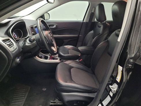 Used 2017 Jeep Compass Latitude w/ Popular Equipment Group image 17