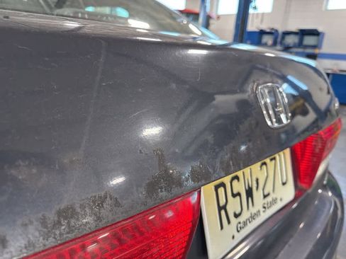 Used 2004 Honda Accord EX image 32