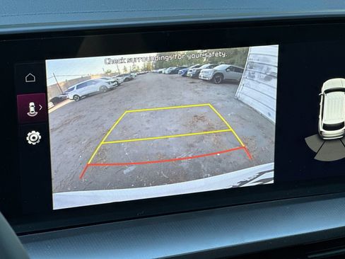 New 2025 Kia Telluride S image 21