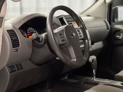 Used 2014 Nissan Xterra S image 16