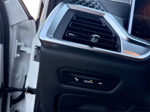 New 2026 BMW X5 sDrive40i image 24