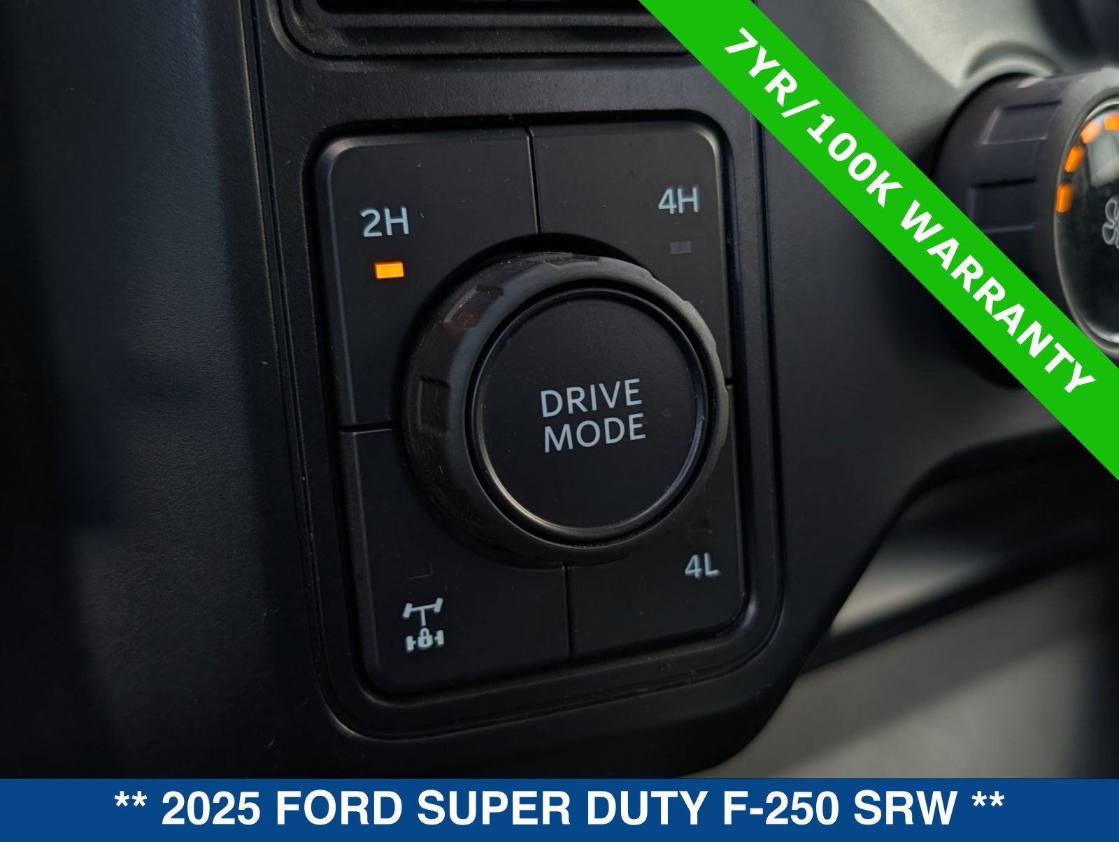 Certified 2025 Ford F250 XLT w/ FX4 Off-Road Package AWD/4WD image 31