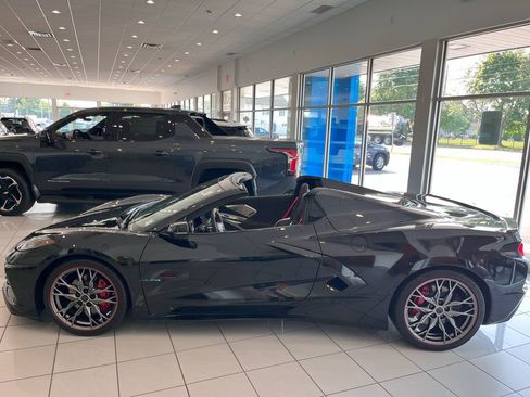 Certified 2023 Chevrolet Corvette Stingray Premium Conv image 11