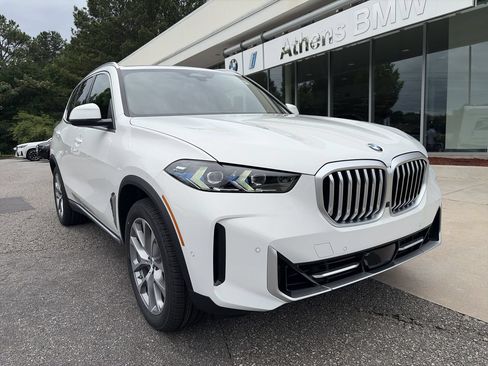Used 2026 BMW X5 sDrive40i w/ Premium Package RWD image 1