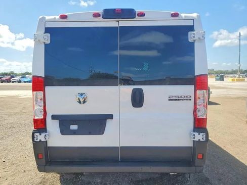 Used 2025 RAM ProMaster 2500 w/ U-Haul Equipment Group image 6