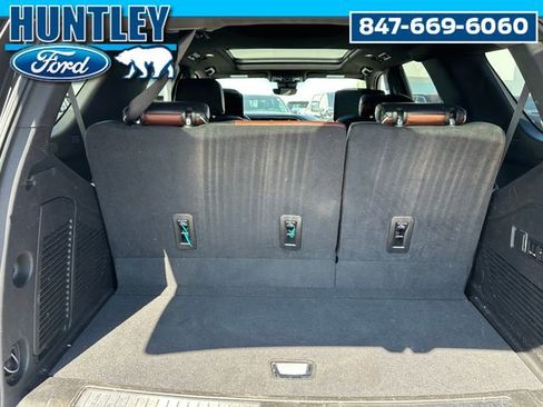 Used 2023 GMC Yukon Denali Ultimate AWD/4WD image 15