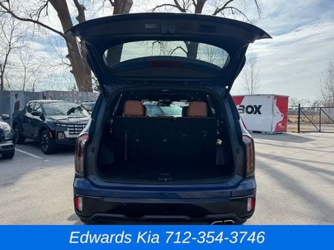 Used 2024 Kia Telluride EX X-Line image 11