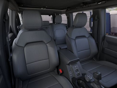New 2026 Ford Bronco Outer Banks w/ Sasquatch Package AWD/4WD image 10