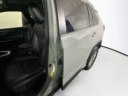 Used 2023 Toyota RAV4 XLE Premium FWD image 12