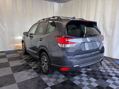Used 2021 Subaru Forester Premium AWD/4WD image 5