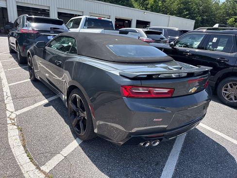 Used 2016 Chevrolet Camaro SS RWD image 11