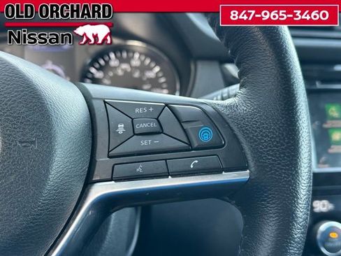 Used 2020 Nissan Rogue SV w/ Premium Package image 21