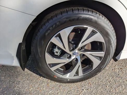 Certified 2025 Subaru Legacy Premium AWD/4WD image 12