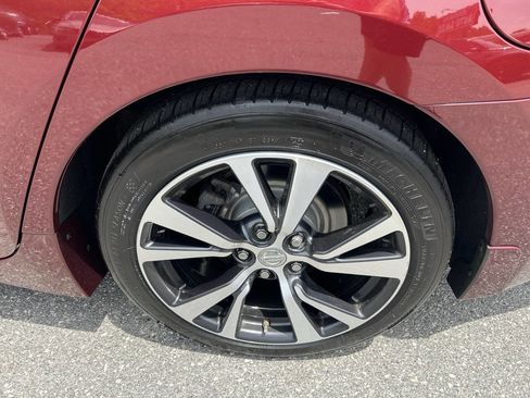 Used 2017 Nissan Maxima Platinum FWD image 11