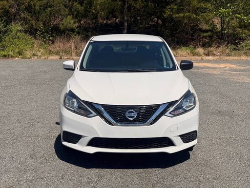 Used 2017 Nissan Sentra SV FWD image 2