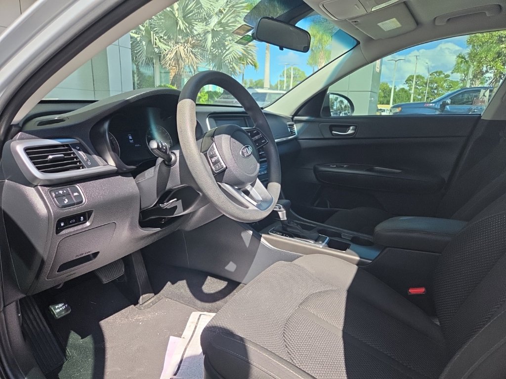 Used 2019 Kia Optima LX FWD image 8