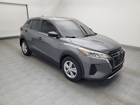 Used 2021 Nissan Kicks S image 11