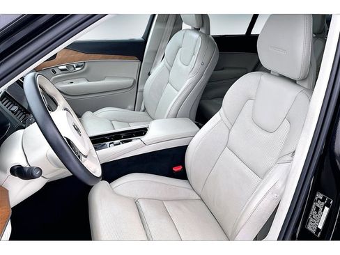 Used 2020 Volvo XC90 T6 Inscription image 18