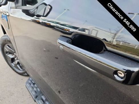 Used 2025 Ford F150 Lightning Flash image 17