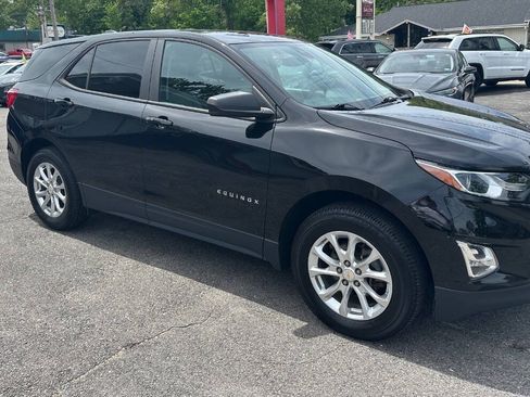 Used 2020 Chevrolet Equinox LS w/ LS Convenience Package AWD/4WD image 1