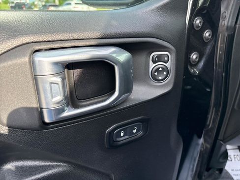 Used 2021 Jeep Wrangler Unlimited Sport AWD/4WD image 14