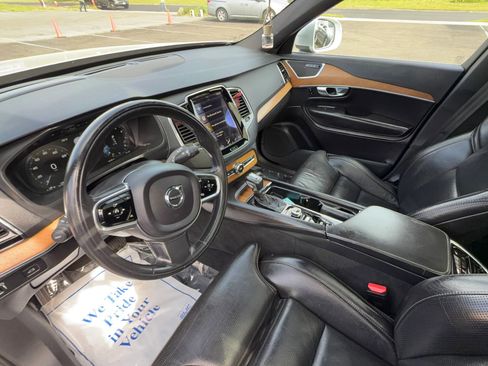 Used 2017 Volvo XC90 T6 Inscription w/ Vision Package AWD/4WD image 11