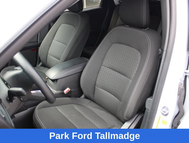 Used 2025 Ford Escape Active AWD/4WD image 11