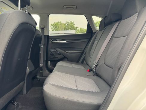 Used 2023 Kia Seltos LX AWD/4WD image 31