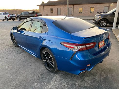 Used 2018 Toyota Camry XSE image 5