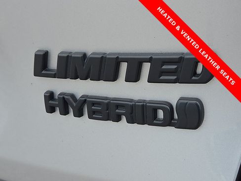 Used 2023 Toyota RAV4 Limited AWD/4WD image 8