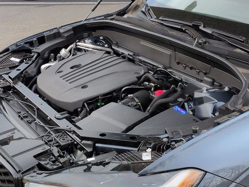 New 2026 Volvo XC60 B5 Ultra w/ Protection Package Premier image 24