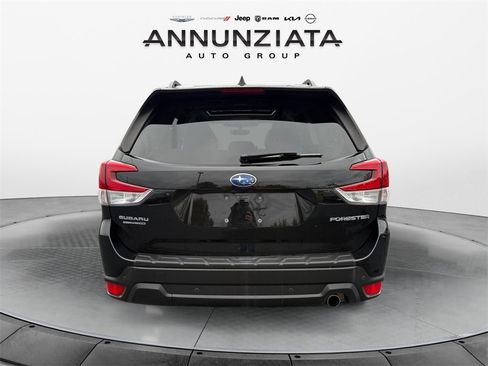 Used 2023 Subaru Forester Limited w/ Popular Package #2 image 4