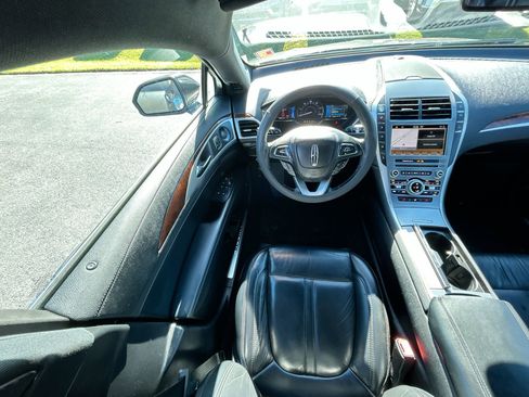 Used 2019 Lincoln MKZ Reserve w/ Reserve Plus Package image 17