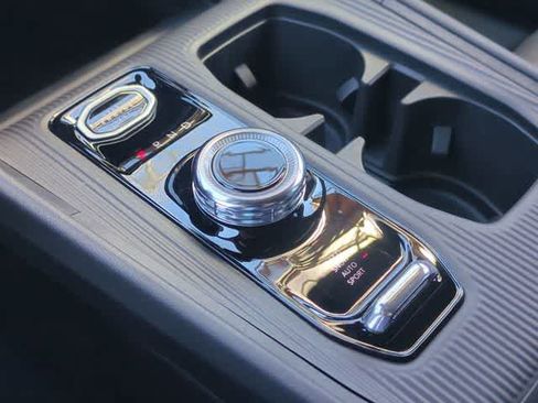 New 2026 Jeep Cherokee Limited AWD/4WD image 34
