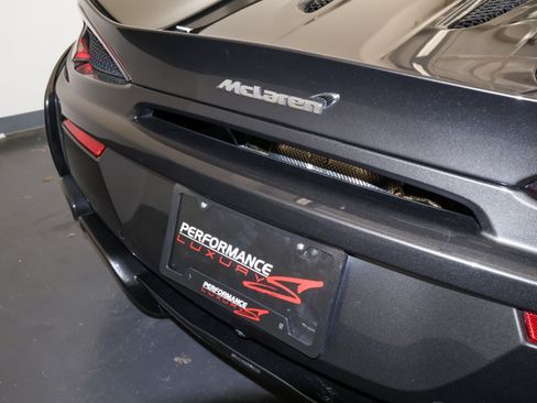 Used 2016 McLaren 570S Coupe RWD image 34