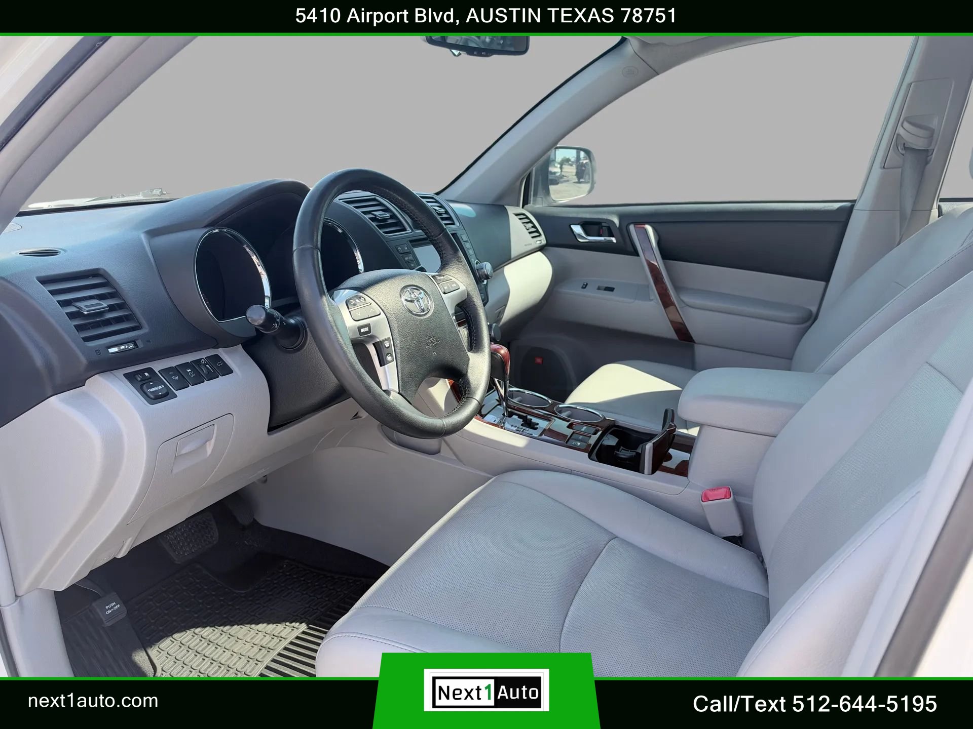 Used 2012 Toyota Highlander Limited w/ Tow Pkg AWD/4WD image 18