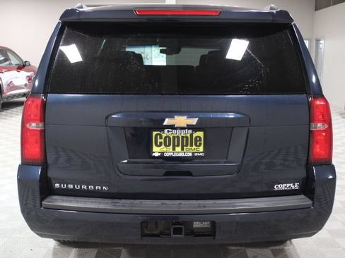 Used 2017 Chevrolet Suburban LT AWD/4WD image 8