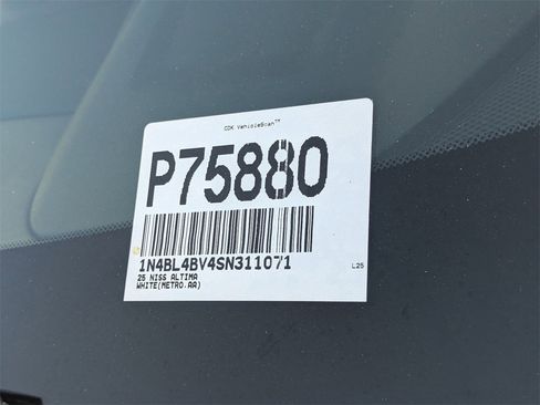 Used 2025 Nissan Altima 2.5 S image 33