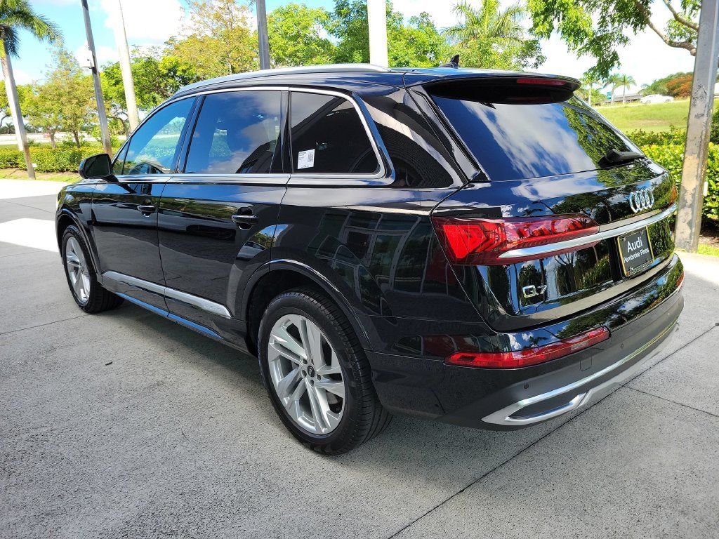 Used 2021 Audi Q7 2.0T Premium Plus w/ Premium Plus Package AWD/4WD image 5